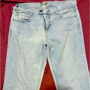 Foster women’s jeans size 10